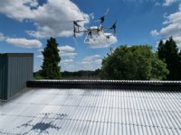 Witte coating op dak voor beter stalklimaat